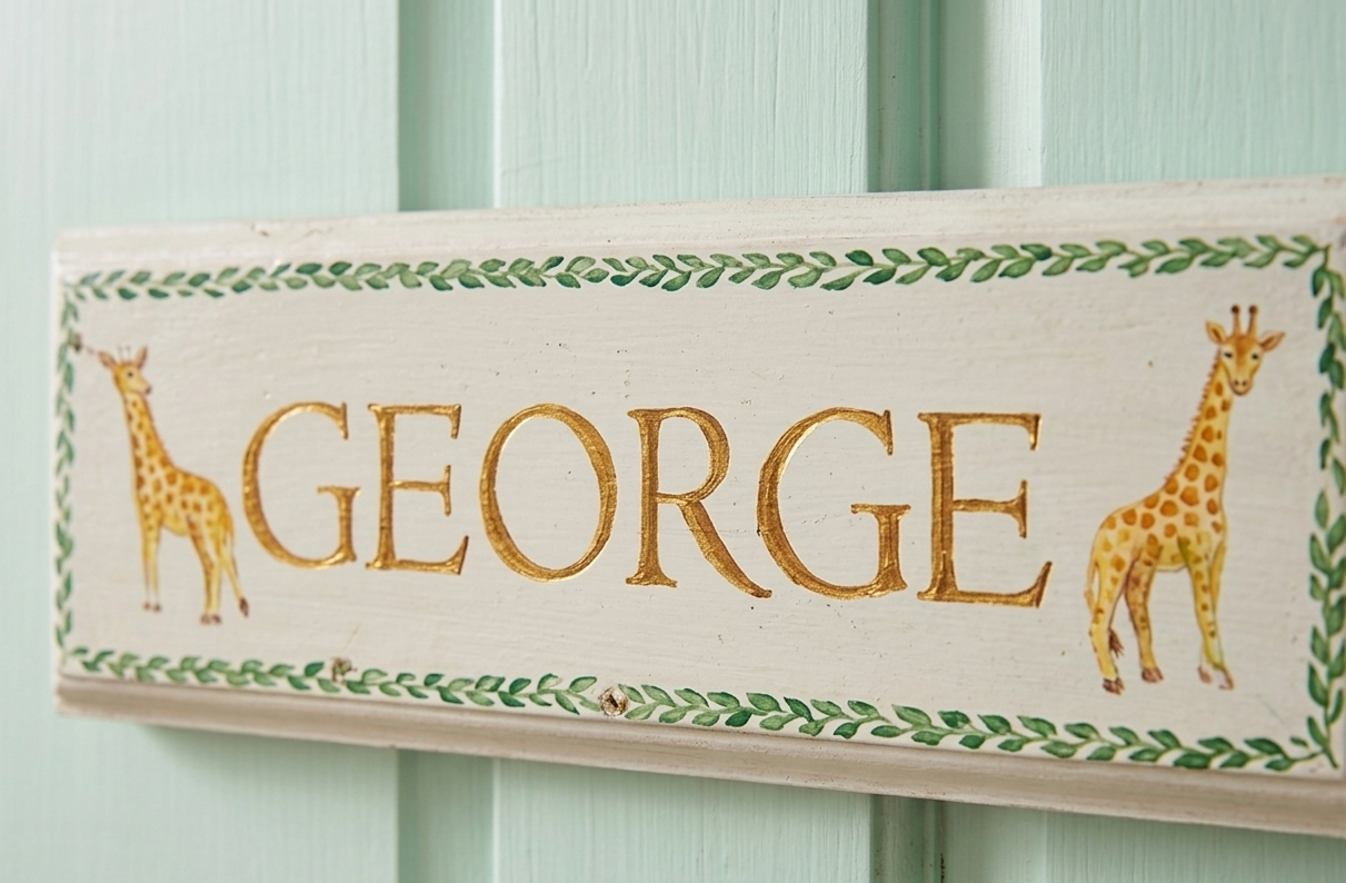 Wooden door giraffe plaque with personalised name